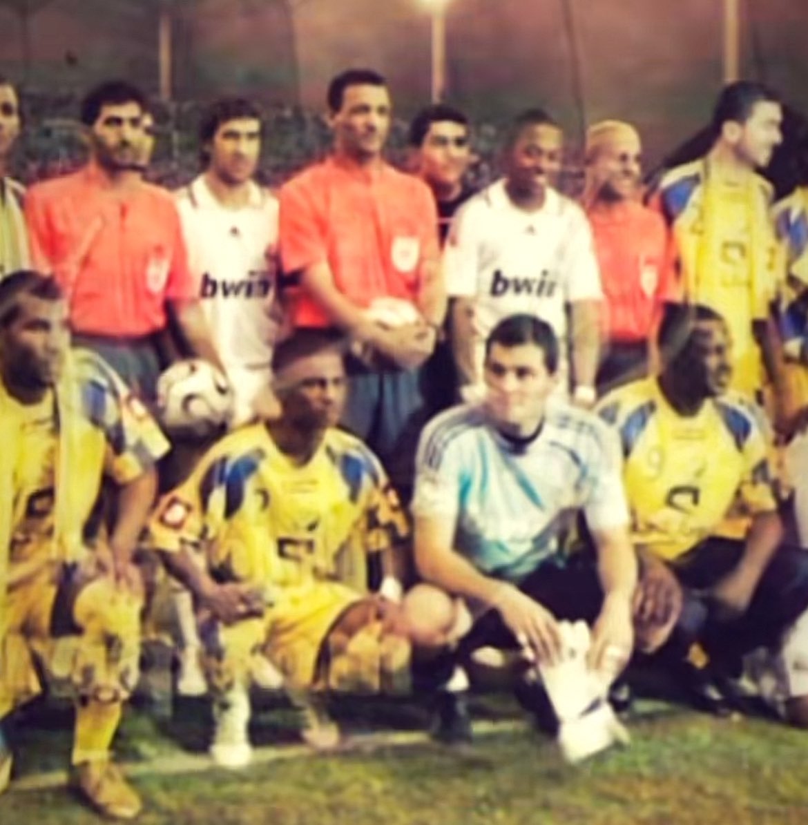 cqqw7's tweet photo. اعظم فريقين 💛🤍 https://t.co/9hlnycty3A