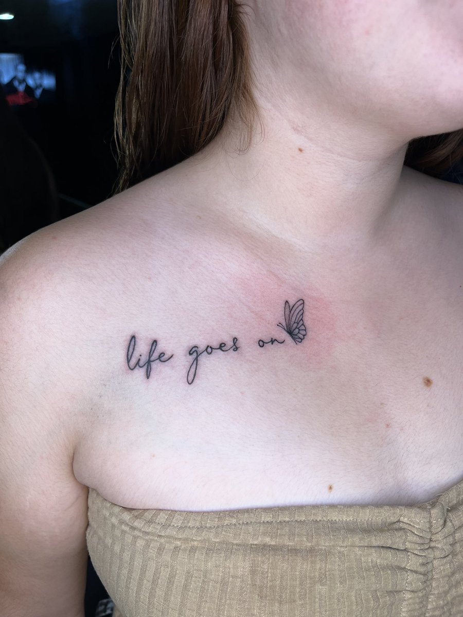 Antonellvvv_'s tweet photo. saben que para todo lo que me pasa ocupo el Life goes on pero un día pasó algo muy muy personal y desde ese día decidí que lo necesitaba y me lo tatué casi un año más q pena 🥹 https://t.co/97flexiIaJ
