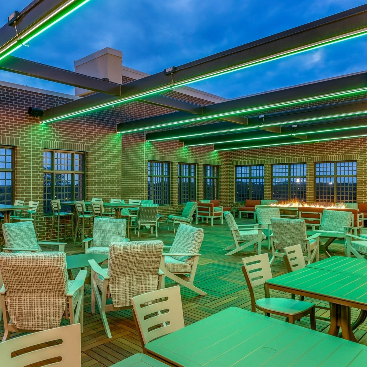 CambriaRockHill's tweet photo. Your midweek night plans just got an upgrade! 🎶 Join us at 354 SKYBAR for #livemusic on Wednesdays, great #drinks, and a lively atmosphere right in your own backyard. Gather your friends, support #local entertainment, and make it a weekly tradition! 
https://t.co/d3xCokOBfz https://t.co/HYfl4MdEG8