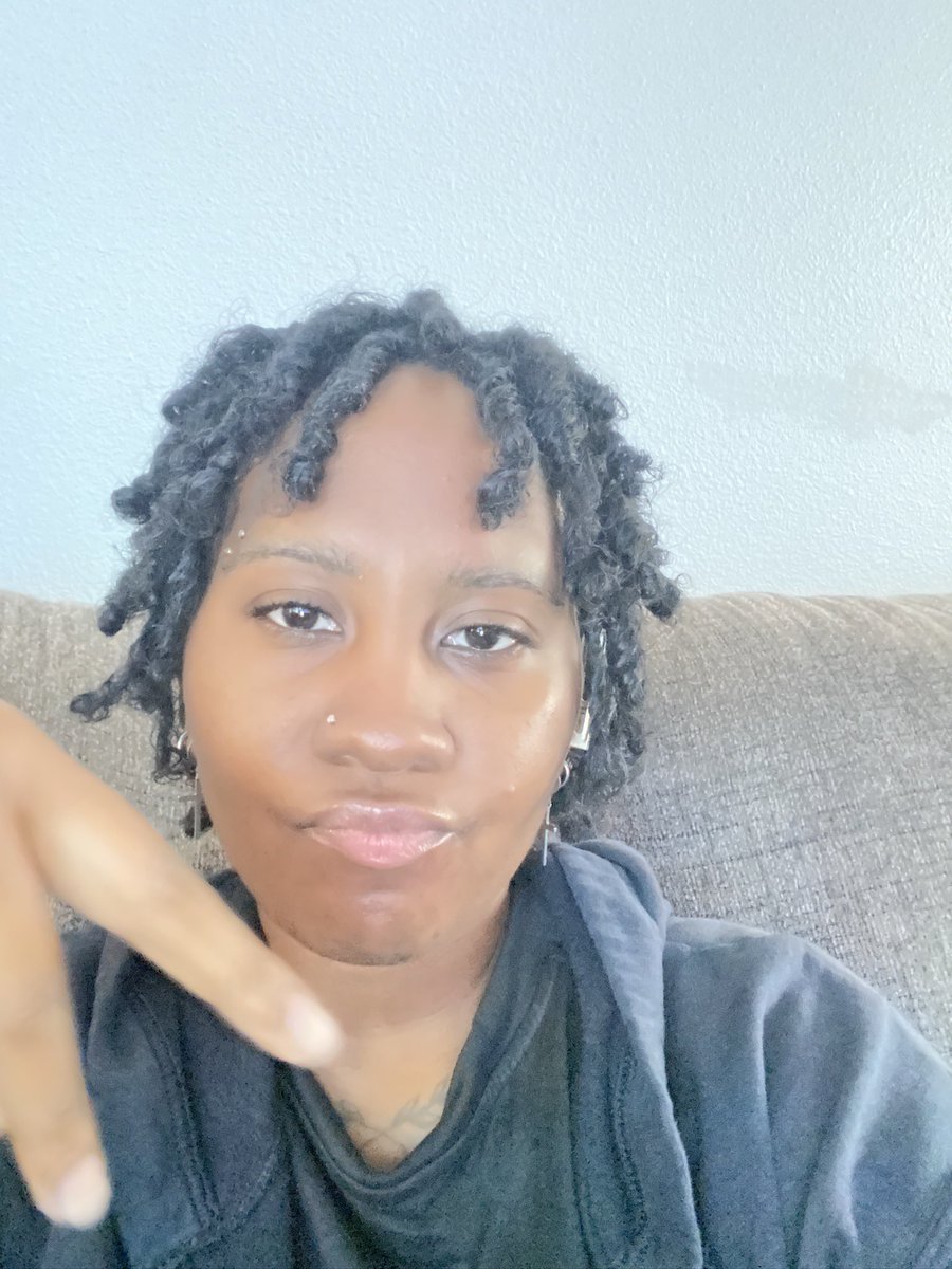 ChaniWayy's tweet photo. 3 Months Today! 🌱💪🏽😍 https://t.co/QsCDiacuEM