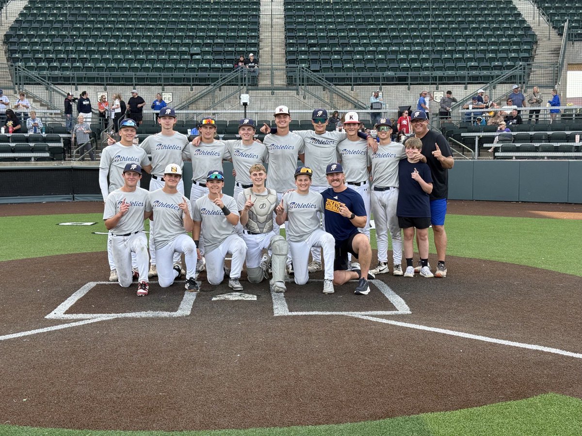 athleticsmwbsb's tweet photo. Huge shoutout to A’s 18u Nicholson for winning the A’s Midwest Fall World Series! 🏆 https://t.co/nOI6fJofgn