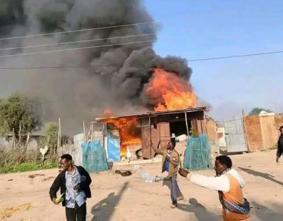 EliasMeseret's tweet photo. On the one hand in Arsi, and on the other hand in Moyale, numerous Ethiopians have been harmed and continue to suffer from ongoing killings, displacement, and the destruction of property.

While it is not new, it remains astonishing that the government and state media continue to sideline the magnitude of the crisis by focusing on fun and festive programming, even as recently as this evening, rather than delivering meaningful content to the public.

Kenyan and international media outlets are reporting on the tens of thousands of Ethiopians who fled Moyale into Kenya. Meanwhile, even if international media has grown tired and grown silent regarding the more than 36 Orthodox Christian believers found killed in a single location, the public continues to discuss it across social media.

Only a single government official has appeared, attempting to downplay the government's primary responsibility by blaming the atrocities on "Tsimdo" or other excuses, an approach that destroys public trust. The government bears the fundamental duty to protect the safety of its citizens.

What the public needs is not excuses or deflection, but swift, transparent action that saves lives, assists the displaced, and brings perpetrators to justice.

How long will the downplaying of citizens' suffering continue?