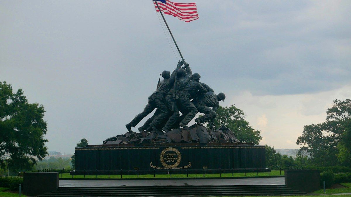 StudyBuddyC's tweet photo. Man Charged After Beheading Iwo Jima Statue at Quantico Base — Vandalism on a military memorial shows how easy tools can become weapons. 👇 https://t.co/9TYl62iPTj