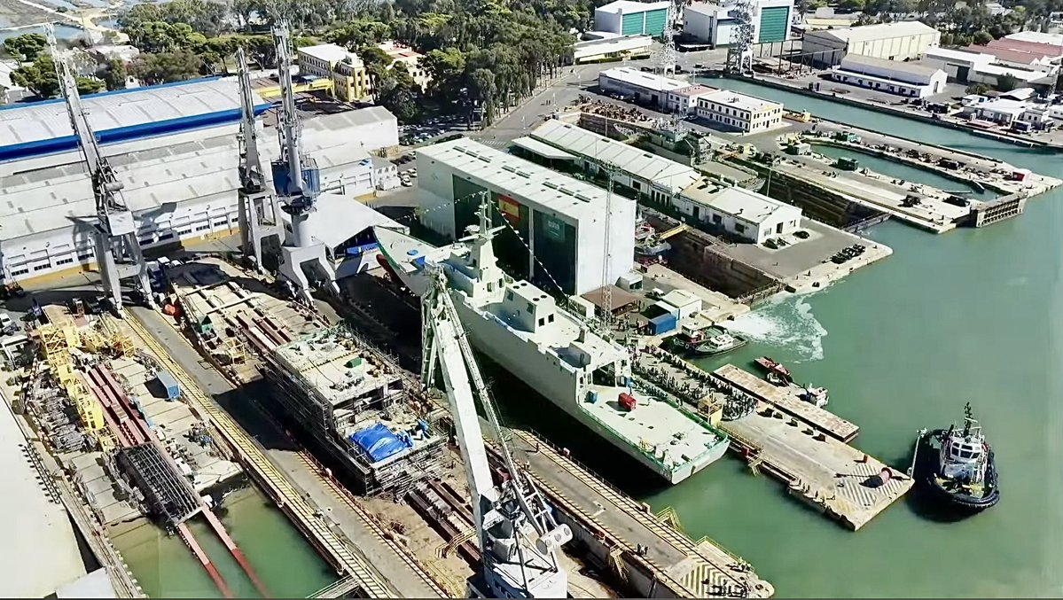 WarshipCam's tweet photo. Future Royal Saudi Naval Forces Avante 2200-class multi-mission corvette HMS Neom (804) launched at the Navantia Cádiz facilities - October 25, 2026   SRC: YT- NavantiaOficial https://t.co/AwiNK1Lqfv