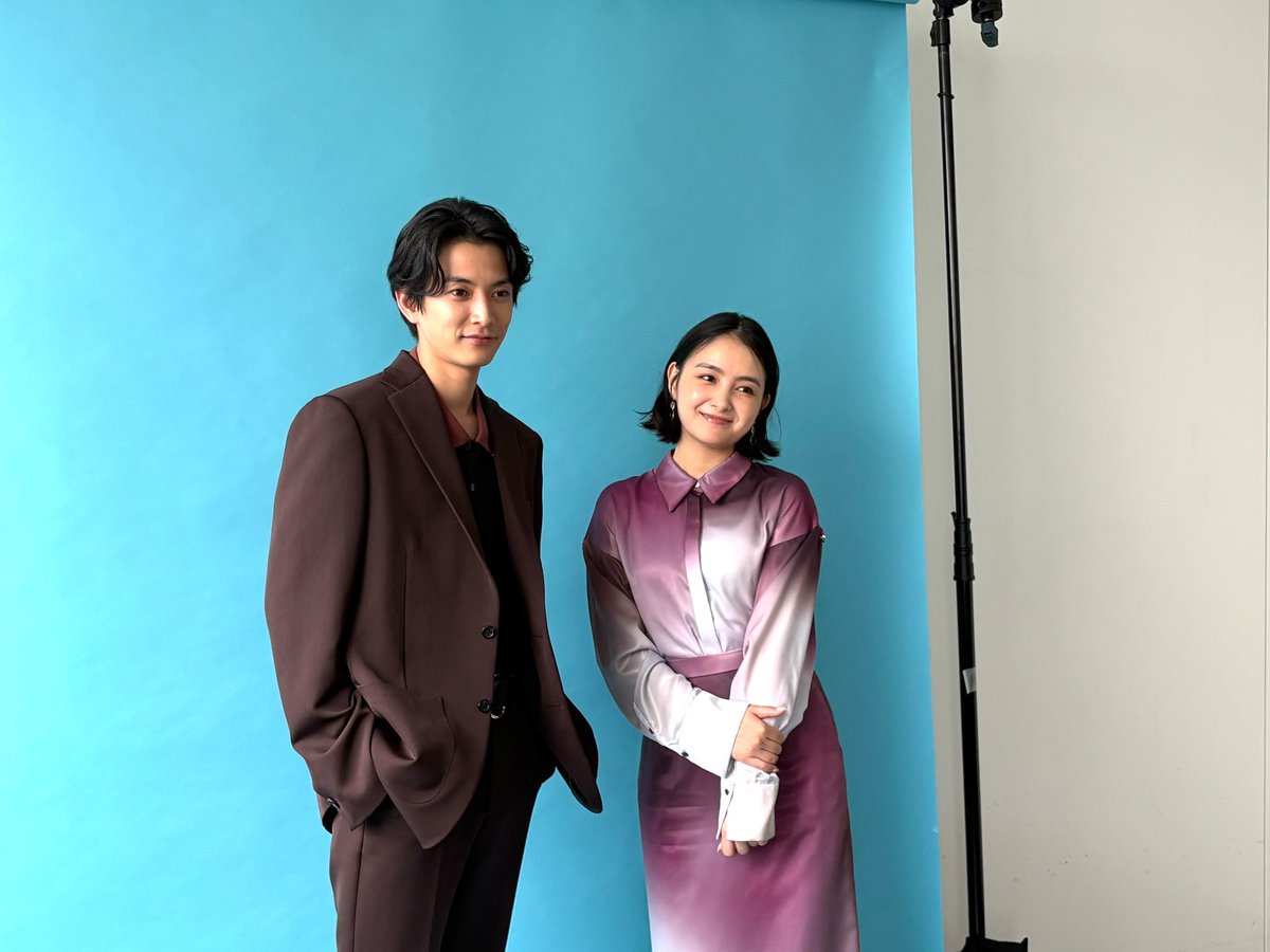 2126uminohoshi's tweet photo. 青春群像劇『2126年、海の星をさがして』ご出演の #渡邊圭祐 さんと #葵わかな さんの2ショットインタビューが掲載されているSTREAM PLUSは本日発売❗️

一部抜粋🔻
「地元に残っていた幼馴染の仲間と、ゲームを使って町おこしをしようとするところが今っぽいなと感じました」

11/13より全国順次公開 https://t.co/BojtnFAqGQ
