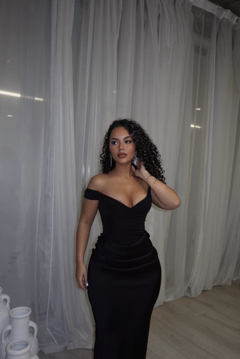 xonadsxo's tweet photo. Corset dresses > https://t.co/fxWEOTlFf6
