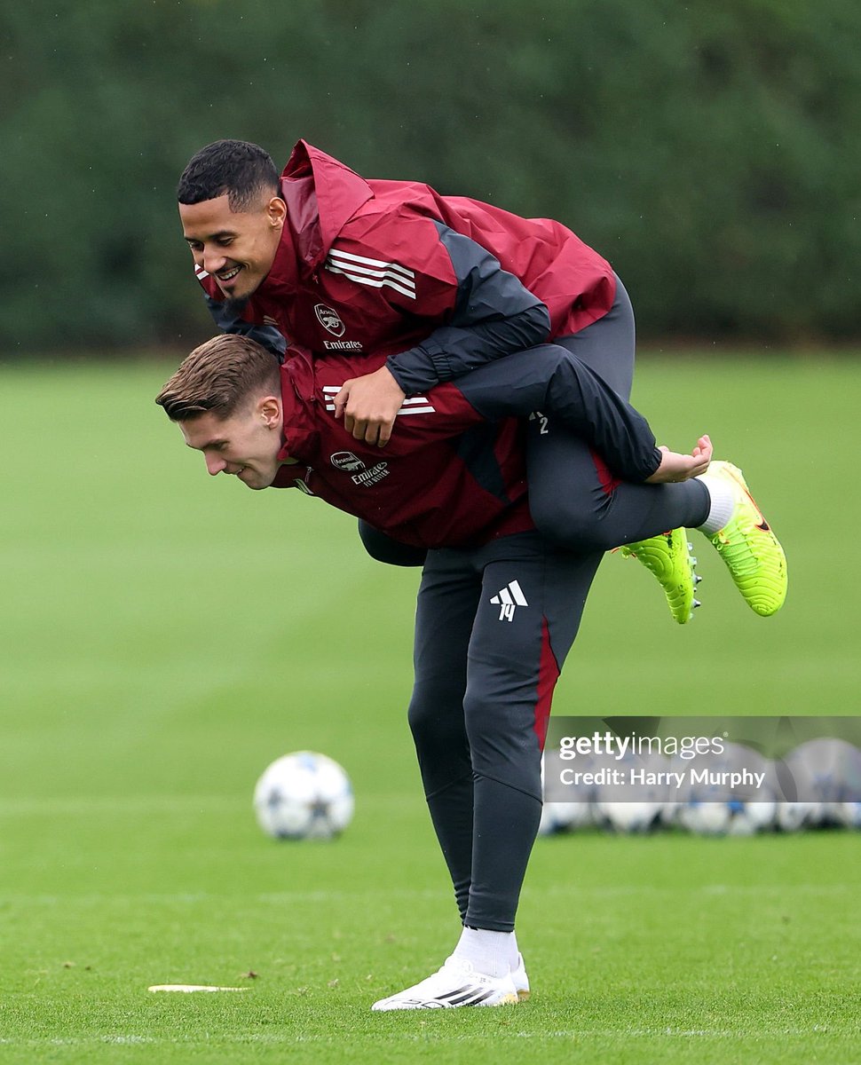 LeFeefc tweet picture