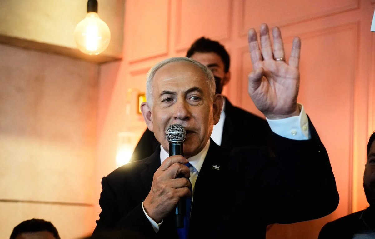 L_ThinkTank's tweet photo. [ 🇮🇱 ISRAËL | 🇮🇷 IRAN ]

🔸 Benjamin Netanyahu affirme disposer de renseignements indiquant que l’Iran et ses groupes alliés pourraient tenter de mener des attaques pour perturber les élections de mardi.

Le Premier ministre israélien leur adresse un avertissement : « Ne nous mettez pas à l’épreuve. »