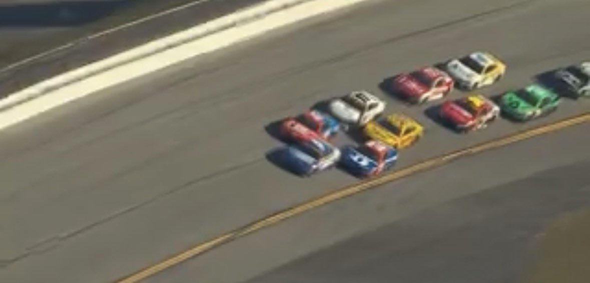 LostSchemes's tweet photo. Also if the 33 was in on a conspiracy to help the 5, he wouldn’t have nearly ended his entire championship run by shoving him 3 wide. This was a disaster for Larson. If Larson got crashed here and the 11 wins, Chevy would be fuming at RCR. https://t.co/g4yUp0W4lL