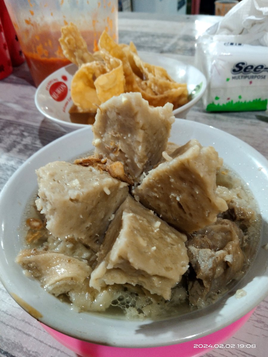 Abcd255795's tweet photo. #bakso #Food #Foodie #FoodAddicted https://t.co/mWeagfTsLi