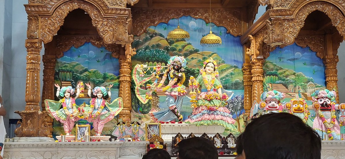 KioskB88720's tweet photo. 🦚 हरे कृष्ण महामंत्र

हरे कृष्ण हरे कृष्ण,
कृष्ण कृष्ण हरे हरे।
हरे राम हरे राम,
राम राम हरे हरे॥ https://t.co/LhdYkf7aWn