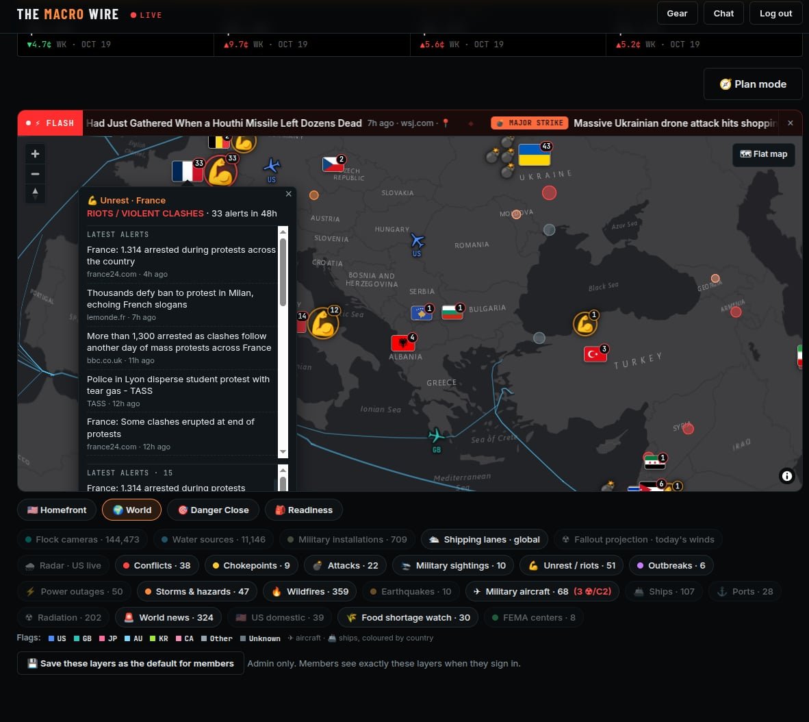 AutoReception's tweet photo. @AlexWestQNews France is on fire https://t.co/wa7yR0nNTx