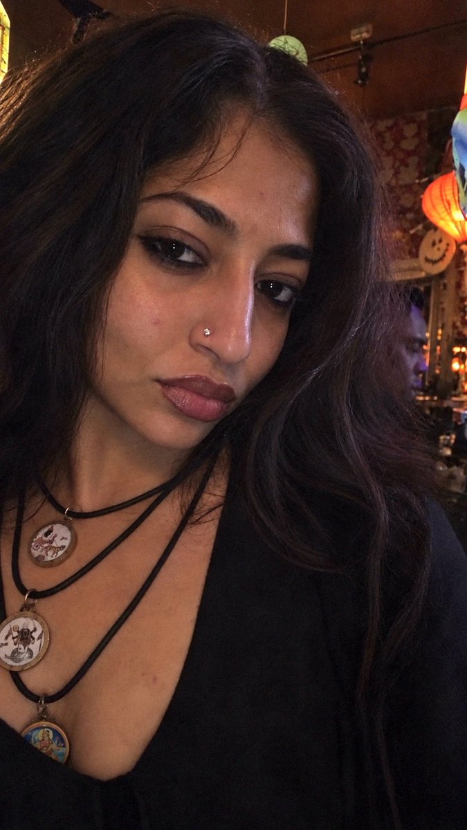 ayeitsbrownsuga's tweet photo. went out, got tipsy, looked hot https://t.co/eVFzlz0ipW