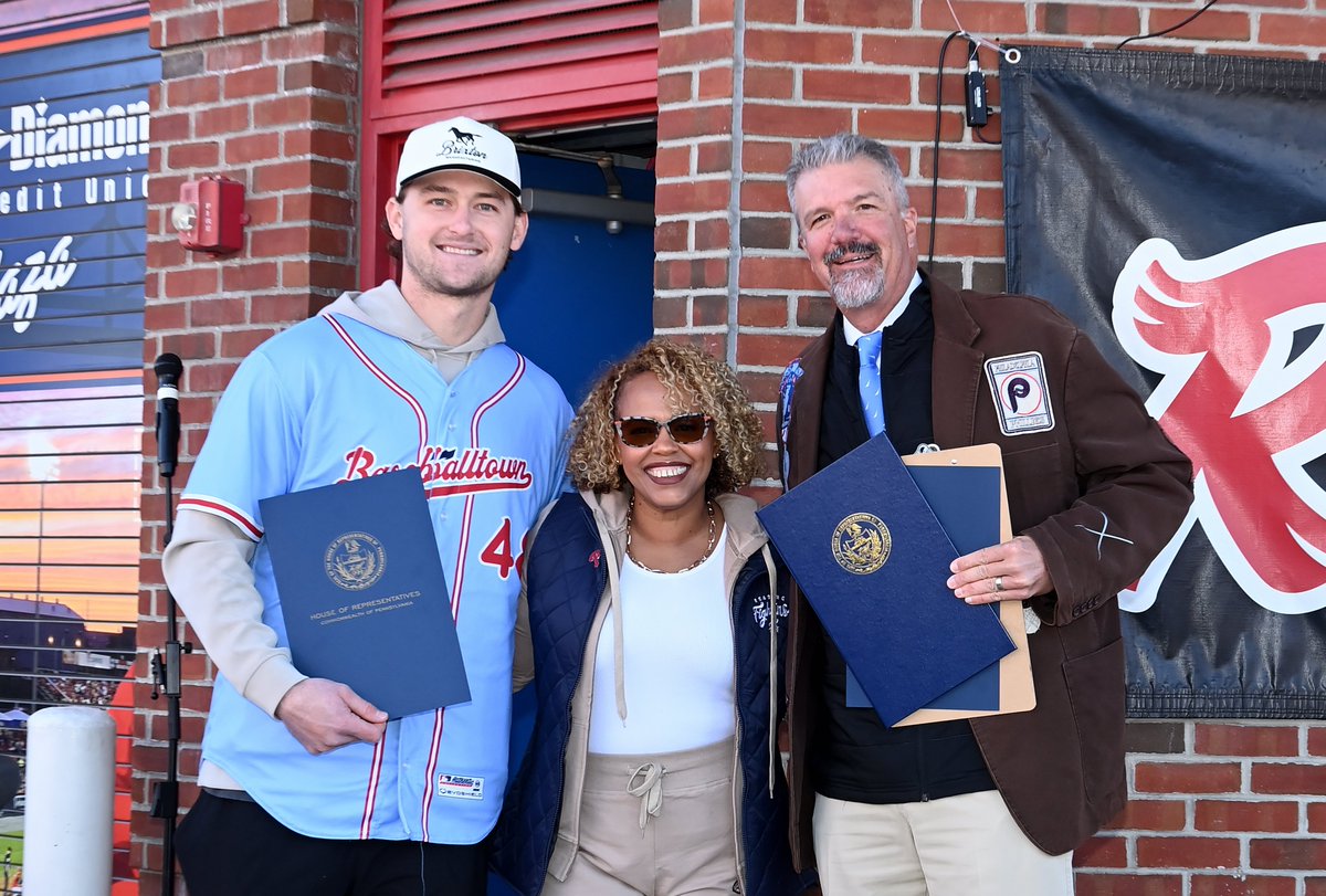 ReadingFightins's tweet photo. What a day. What a celebration 🎉 https://t.co/9NMZDeYxqq