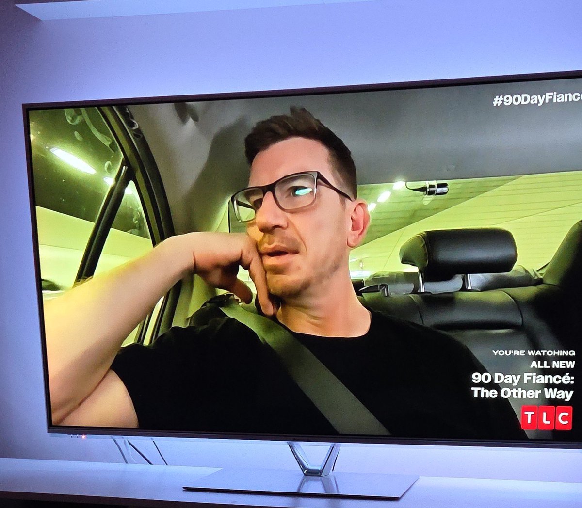 CathMnard's tweet photo. OMG is this loser crying? 🙄 #90dayfiance #90dayfiancetheotherway https://t.co/L3gwjK6lmi