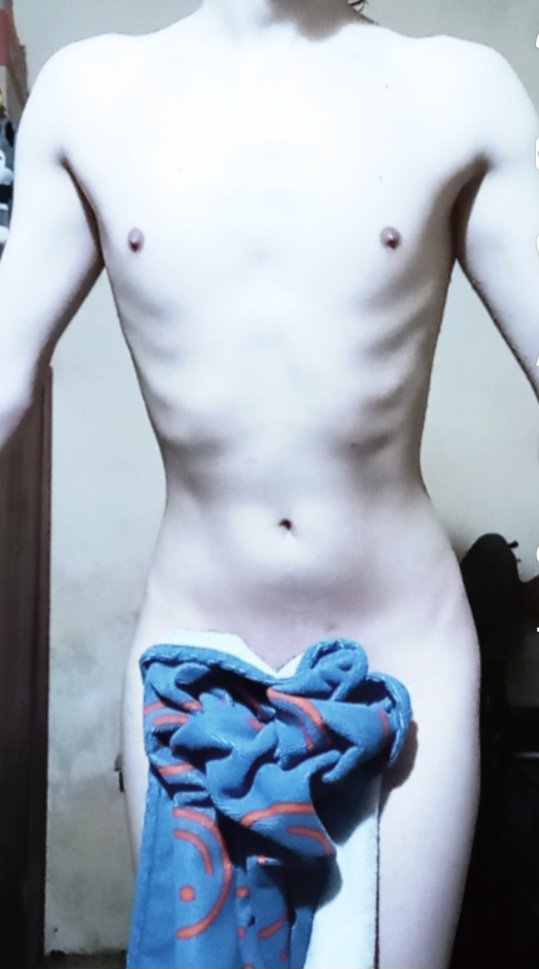 GiddyMaiden333's tweet photo. Gracias a todos los que me siguieron nunca espere que me sigan tantos jaja >///< 💖💖 https://t.co/8ok9XrxY4G