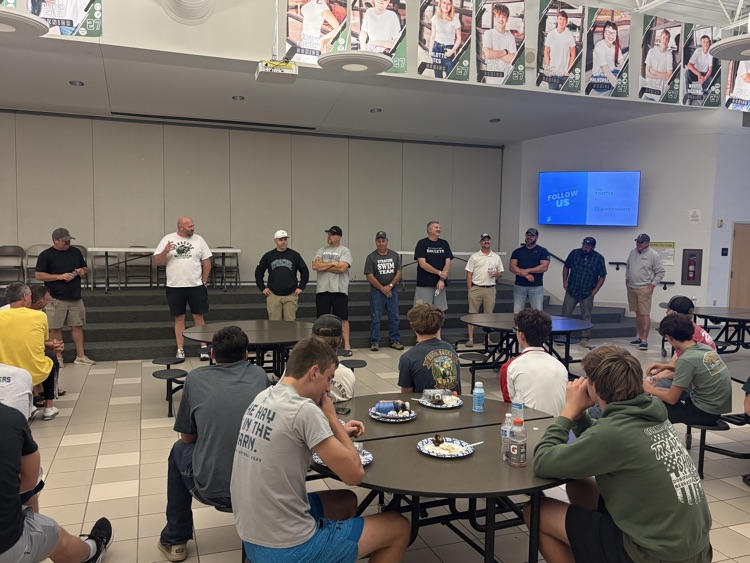 sdarockets's tweet photo. Had the privilege of sharing time with Alumni and former players from SDA. In addition, all of them are Fathers of current players! They shared stories of the glory days and how special it is to be part of a group with one goal in mind. What a special night! https://t.co/LkwkwI5UPb