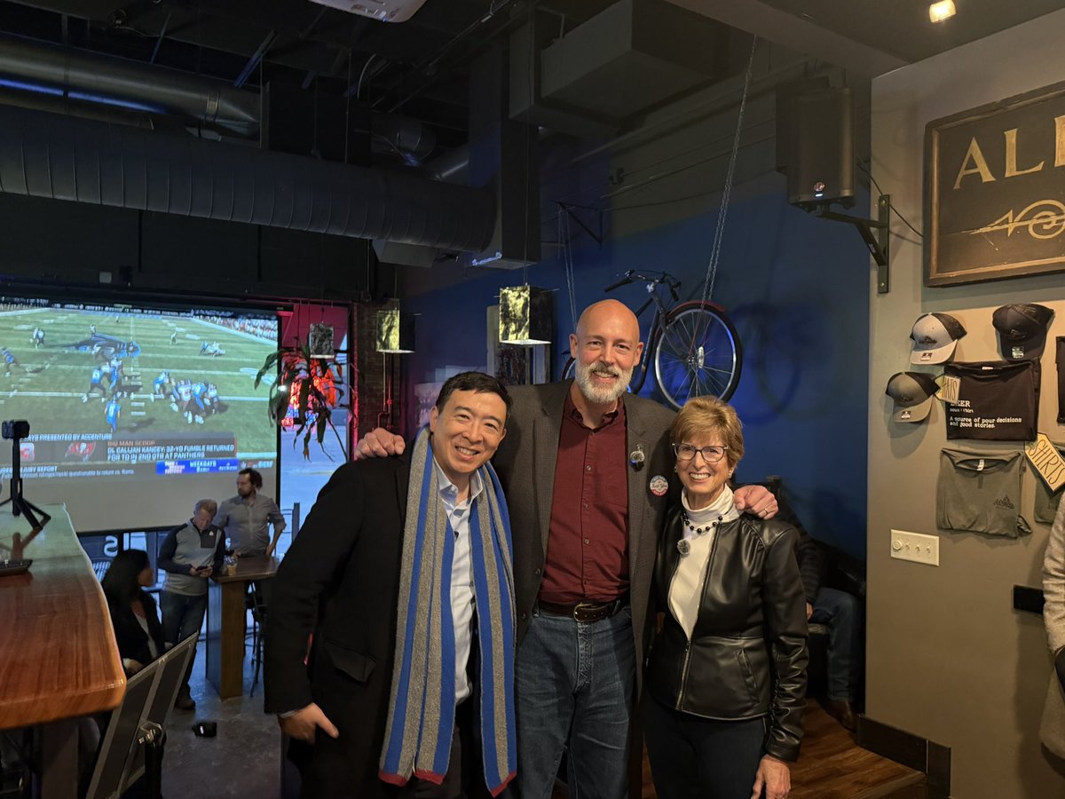 BrianBengs's tweet photo. Great to have Governor Christine Todd Whitman and Andrew Yang in town uplifting the Independent movement!

The largest group of voters in this country are Independents! It’s time to get some of us elected. https://t.co/0i5GwEu2Gn
