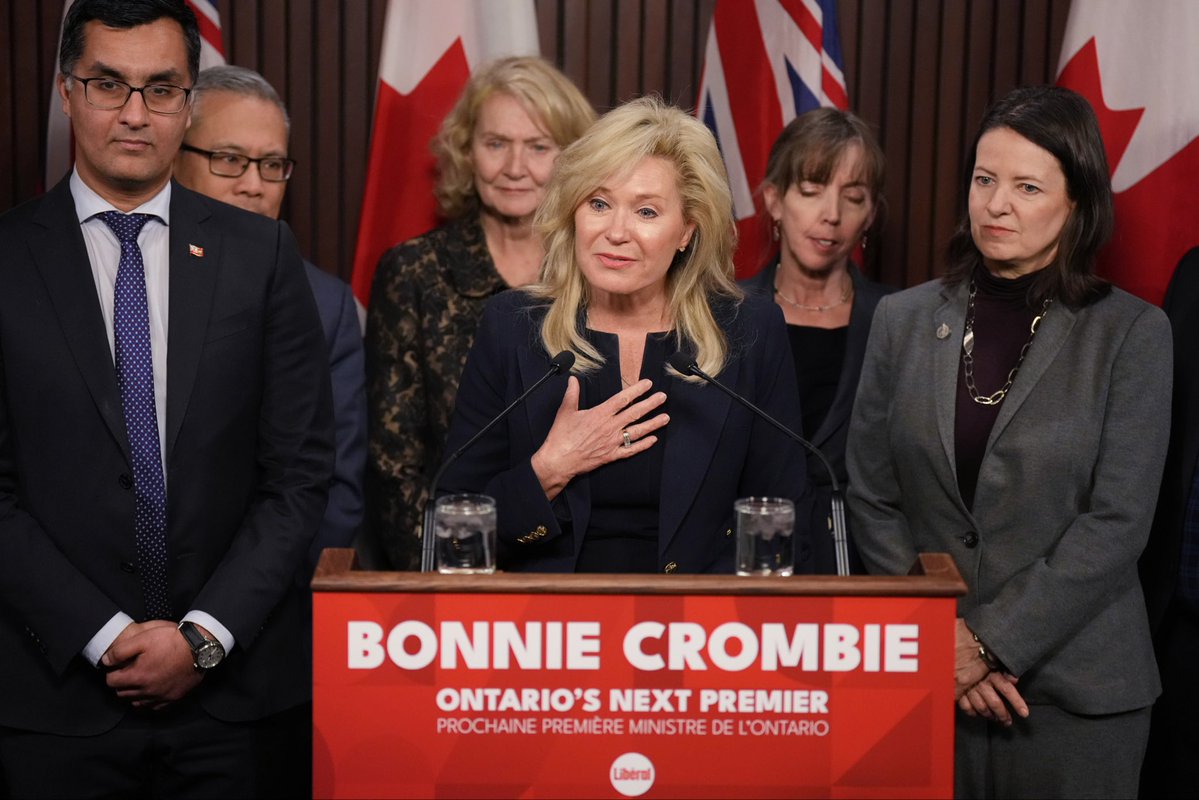 Moshmo334922's tweet photo. @BonnieCrombie “Liberal red never quite suited me”. Holy shit this two-faced bitch. Feel so bad to all the volunteers who fought for her lying ass. Ultimate hypocrite and liar. #mississauga #onpoli #topoli #bonniecrombie #dougford @fordnation hey do you know the truth?! https://t.co/ps9WxtSMoK
