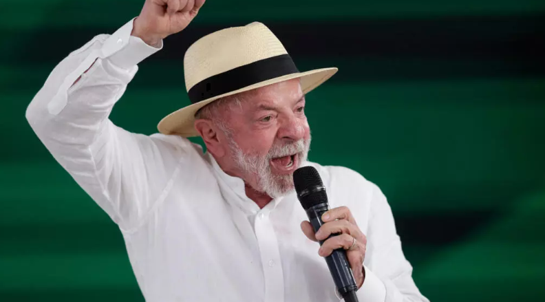 Viri_Rios's tweet photo. ¡Épica victoria de Lula da Silva en Brasil! 

Hemos vivido el remonte electoral más extraordinario en la historia del Brasil democrático ¡Viva Lula y la dignidad de sus trabajadores! https://t.co/LxDZTajaDK