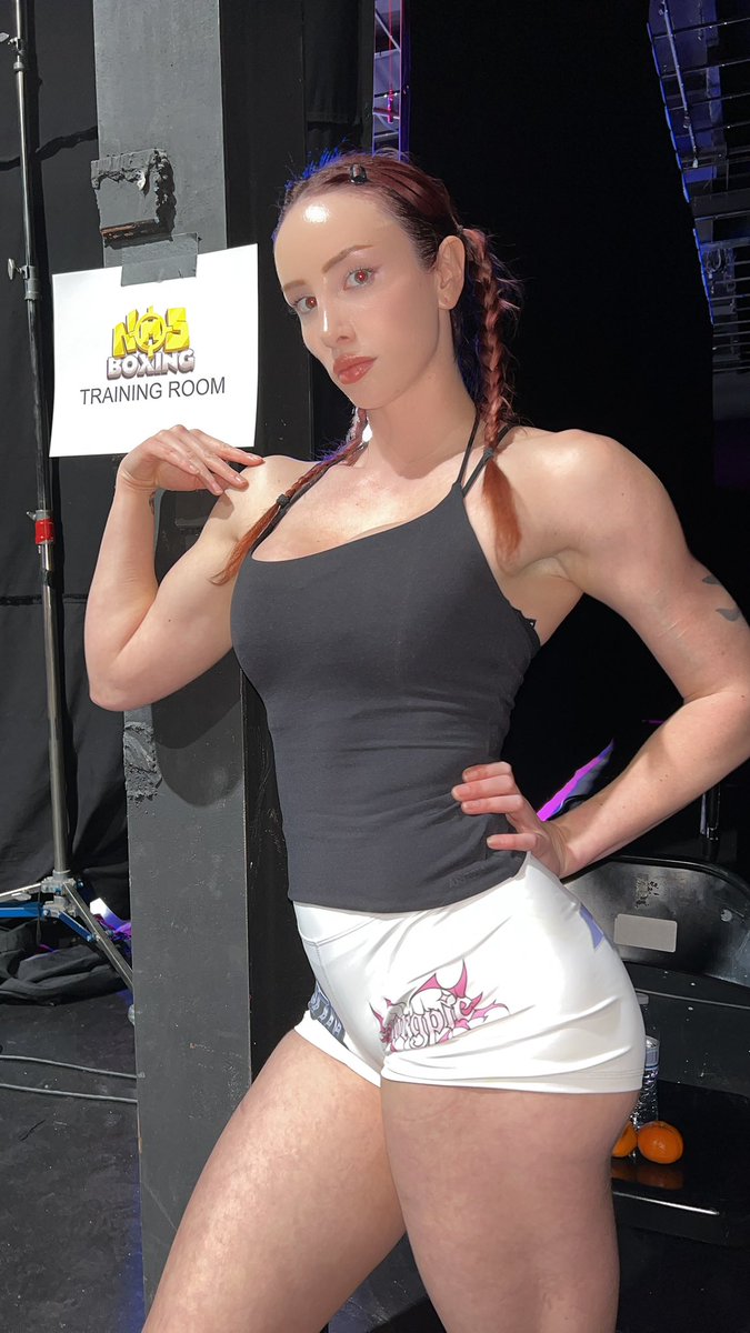 mogrpee's tweet photo. We out here https://t.co/yrAWwmhmKj 🥊🥊🥊🥊🥊🥊 #nmsboxing https://t.co/5CpERqlyNW