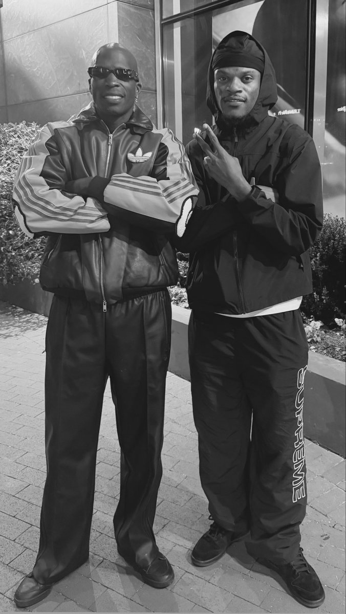 ochocinco's tweet photo. Pepe x @Lj_era8 #HomeTeam 💯 https://t.co/4kXfGQJK1C