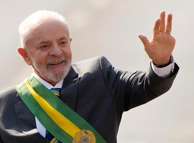 ElPensador75's tweet photo. 🚨Levanta tu mano si te gusto la victoria de Lula Da Silva🇧🇷🙋‍♂️? https://t.co/w7kH3QAU4L