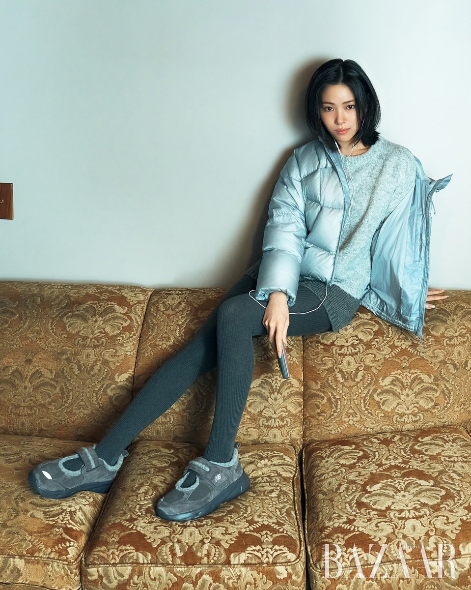 SRJ_Global's tweet photo. #RYUJIN (#류진) x New Balance for Harper’s BAZAAR Korea. https://t.co/IPiWeh0YZL