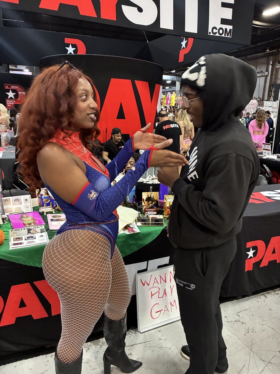 Naseem_free98's tweet photo. @GoddessRoyale Late but it was a pleasure meeting you 🤎🔥, that 🍑 is everything! https://t.co/5GzjYZvkXN