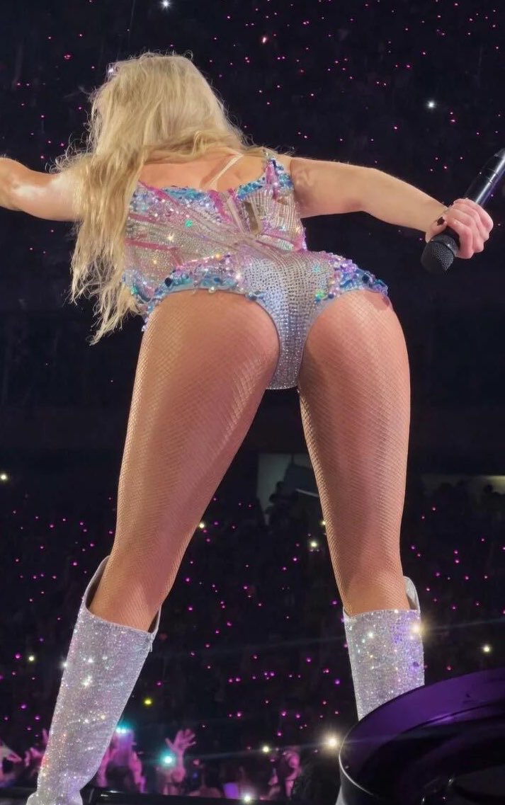 leakygoonstickk's tweet photo. tayass turns me into such a gay little bitch 😵‍💫🩷 need to get sloppy on so much cock for mommy https://t.co/lPGbd6t7kz