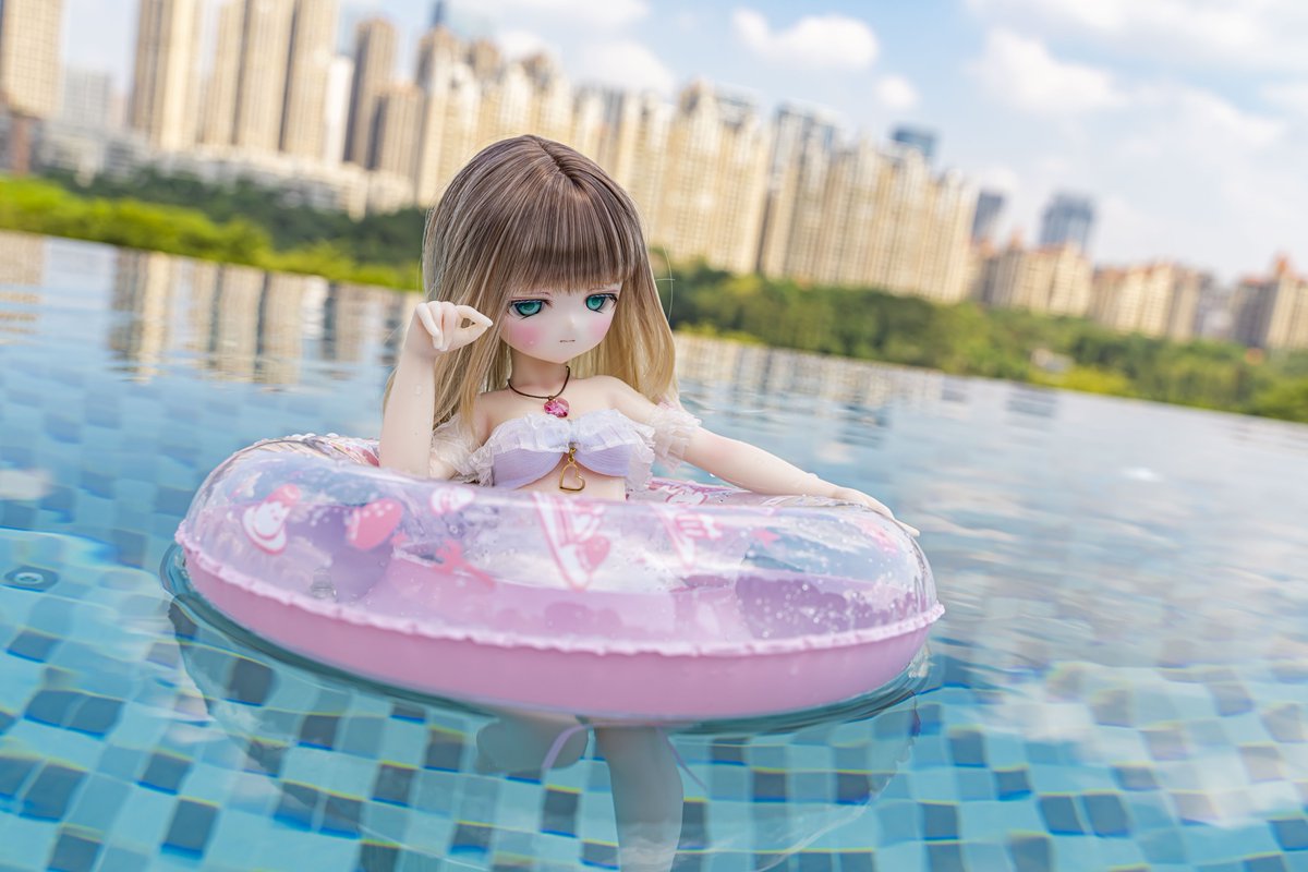 sin_ct's tweet photo. おはよう‼️
浮き輪1個で使ってたらひっくり返って水に落ちちゃったから、結局2個に増やしたよ🤣🤣 https://t.co/if9y4GhZ7r