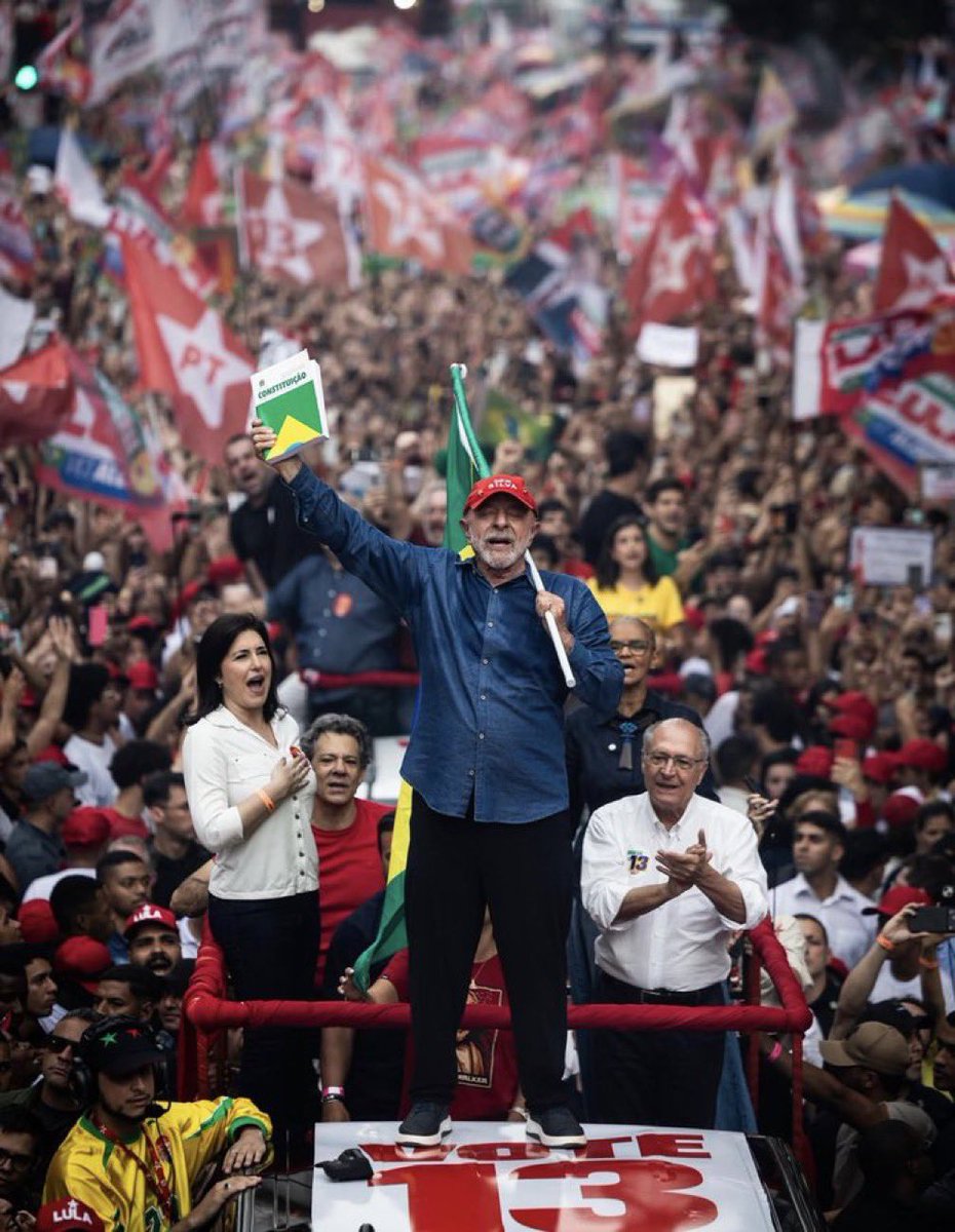 arianajasmine__'s tweet photo. "The powerful can kill one, two, or 100 roses, but they'll never stop the arrival of spring." 

- Lula Da Silva https://t.co/Bba18aS0Rj