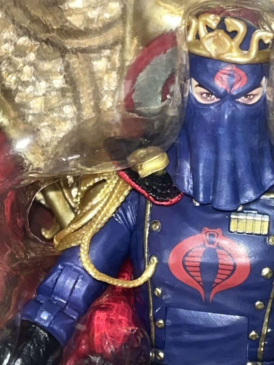 Barnsquiggle's tweet photo. Forgot to post this last night, but my first King Cobra Commander was delivered yesterday.  Lucky me, I got one of the first run versions with the goofed aiguillette, so this one will remain sealed and the second one I have over at BBTS will be the one I open https://t.co/jB8dy4x1hb