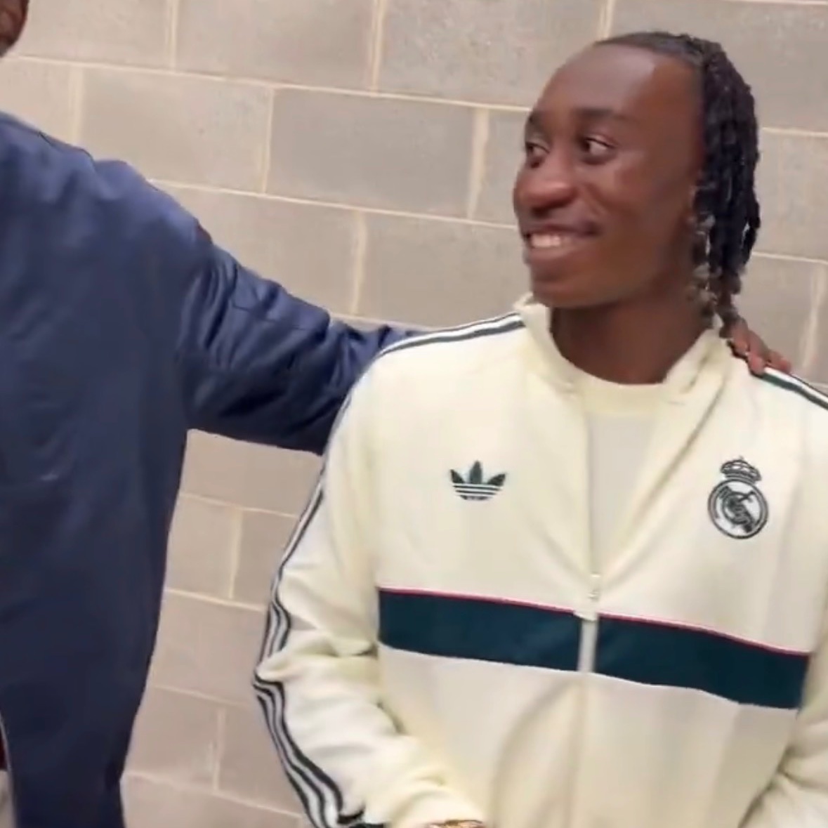 MadridXtra's tweet photo. 🗣️Yan Diomandé: “If it’s Mbappé, then I’m his little one (brother).”

Kylian Mbappé: “He’s my wolf.”

😭🤍 https://t.co/orgbNlvgKI