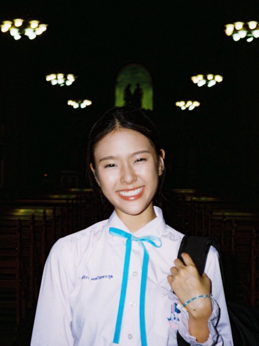 winwillneverwin's tweet photo. This reminds me when they wanted to get a tattoo, the tattoo artist refused bcs only Tokyo was 18 while Blue still 17. Tokyo trying so hard to convince her to tattoo them by saying Blue will turn 18 in just a couple days but failed and yesterday is her bday, happy bday baby Blue! https://t.co/5dQPjgPOGi
