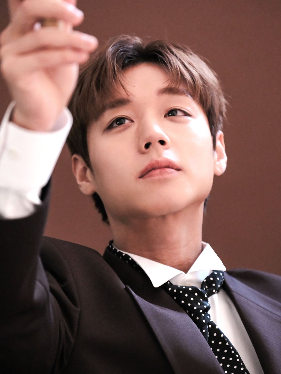 YYentertain's tweet photo. '배스킨라빈스' 광고 현장 Behind Photo

🔗https://t.co/LQja3C6mg8

#박지훈 #PARKJIHOON
#배스킨라빈스
#YYentertainment https://t.co/BH8tKlxR26