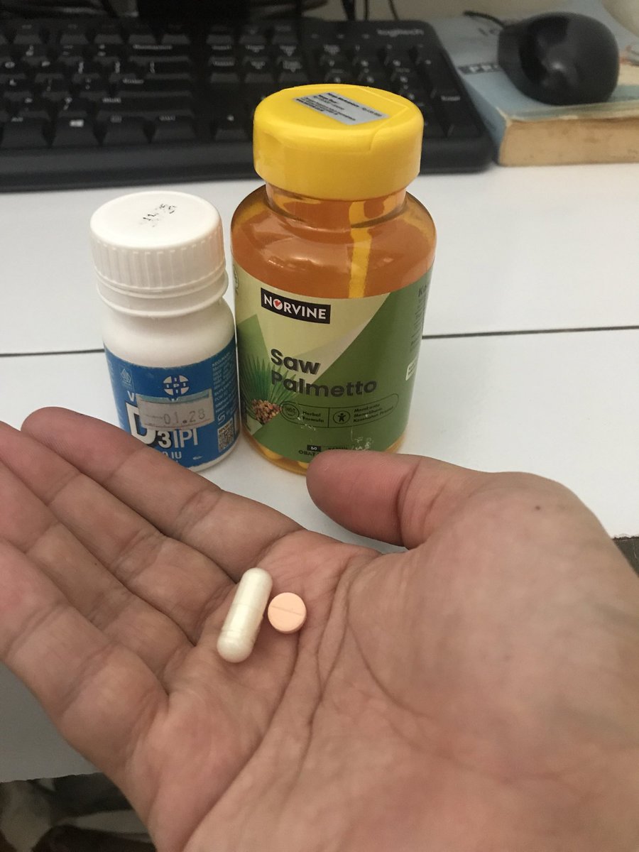 TLD_Survive's tweet photo. Selamat pagi
hari ini cuacanya sejuk.. namun tetap polusi dan asap😷😷
jangan lupa dopping vitamin biar gak drop weee.. ektract saw palmetto utk rambut rontok karena hormon hehee
#Dopping #VitaminD3 #SawPalmetto #DHTBlocker #RambutRontok https://t.co/r2K3Sbv6JS