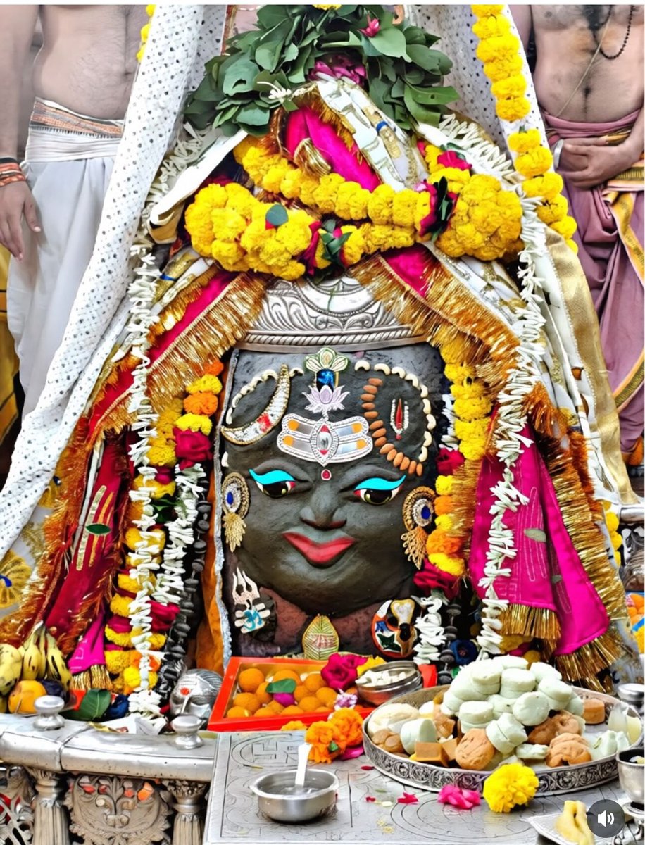 NarendriS's tweet photo. कालों के काल की 
जय बोलो - #महाकाल❣️ की 🙌🙏🔱 https://t.co/lkcwy7mlPK