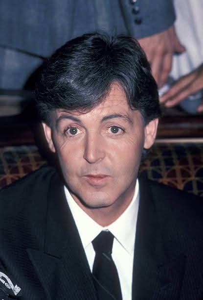 Diario_Beatles's tweet photo. On October 25, 1984, Paul McCartney and Linda attended the premiere of his film "Give My Regards to Broad Street" at the Gotham Cinema in New York.

Photos Ron Galella Collection/Ron Galella via Getty Images https://t.co/NCs0uIlhVC and Sonia Moskowitz/Getty Images https://t.co/RI47F6aEC6