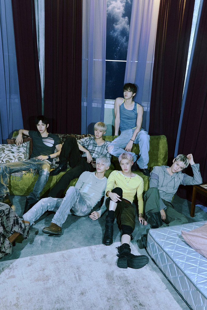 RIIZE_official's tweet photo. 라이즈 스타일의 감성곡, 싱글 ‘Insomnia’ 베일 벗다!
음원·MV 화제 → 무대·토크·전시·체험 이벤트, 음악방송까지 활동 스타트

https://t.co/UuNrAUSGqu

#RIIZE #라이즈 
#RISEandREALIZE
#Insomnia #RIIZE_Insomnia https://t.co/1ekLlZ6gqr