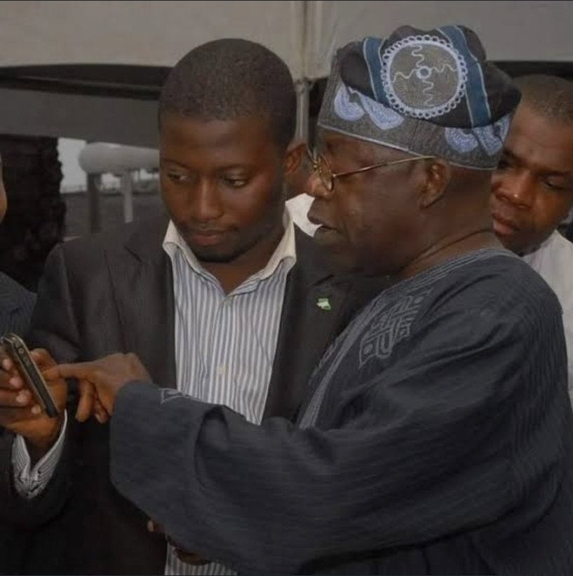 mickoly's tweet photo. APC online terrorist are not angry because of the Prado, they are angry at the person who made the post.

They don't like Dayo Israel, but they can't do anything because he has the backing of Remi and Tinubu.

APC in disarray, the joy of Nigerians. https://t.co/qw63h9YUwW
