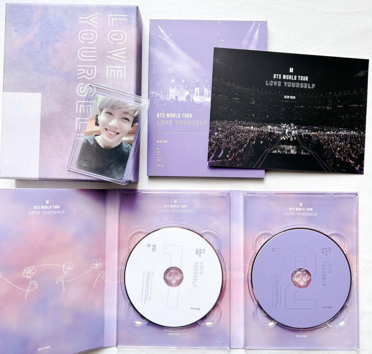 DoReMerchPH's tweet photo. WTS/LFB

bts lys new york dvd w/ jk pc

₱12,800

‼️ PAYO / 50% DP REMBAL AFTER 1 WEEK
‼️ NOT YET SECURED 
❌ SENSITIVE
✅ PF &amp; ISF INCLUDED
✈️ FETA https://t.co/kAkiPEh3Pb
