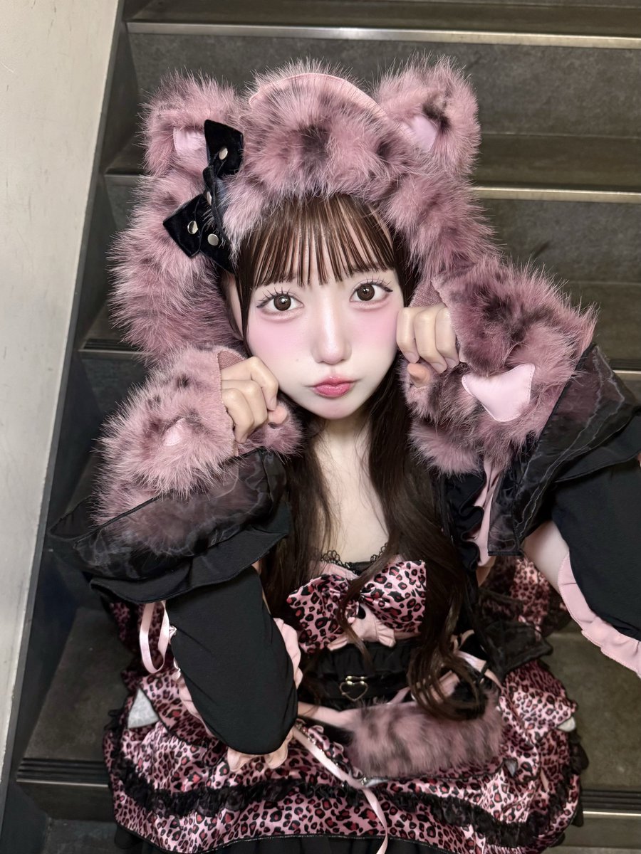 one_sakurako's tweet photo. おはらこ🦦🎀 してにゃ^ᴗ ̫ ᴗ^

❣️《 ふぉにJO！vol.2 》決まりました❣️
また女の子だけの空間で
ライブできてうれしすぎるダョ( т ̫ т)♡
12/2はかわいい女の子たちに
たーくさん会えますように🪄︎︎✨⸝⸝꙳

1000RPで7人の生配信もあるので
引用元RPおねがいしますっ ̫ ᴗ⸝⸝˘ #ふぉに活 https://t.co/Yc805zKCdg