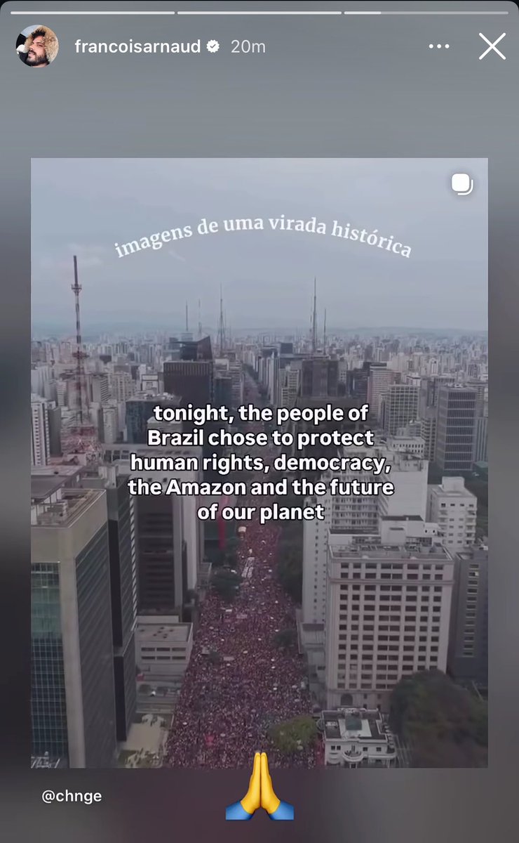 HeatedRivalryBR's tweet photo. François Arnaud celebrando a vitória da democracia brasileira via Instagram Stories! 🌟❤️ https://t.co/s7AYhWjjz2