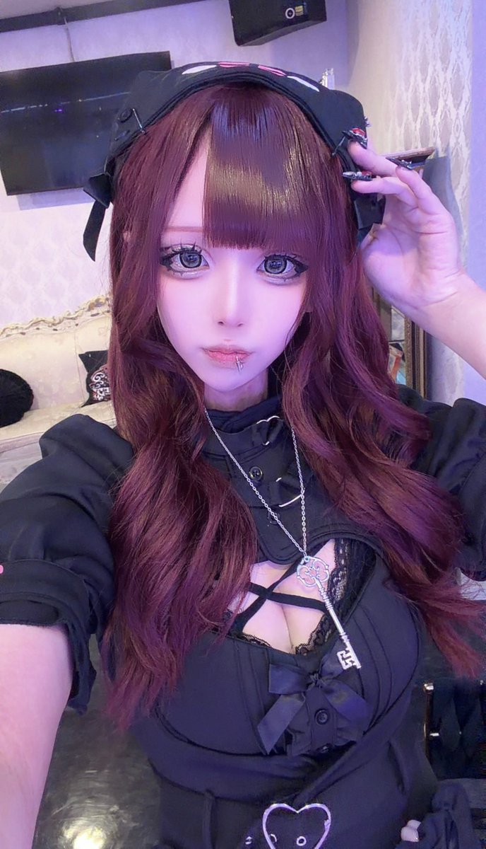 DEVIMED_shino's tweet photo. @asitaganbaro_ya はじめまして！
大阪京橋DEViMEDの【しの】です>  ̫<♩
カラオケあり・喫煙🆗ですჱ̒՞ ̳ᴗ ̫ ᴗ ̳՞꒱
もし良ければ、ぜひ！👶🏻🎀 https://t.co/MWCGASQH3X