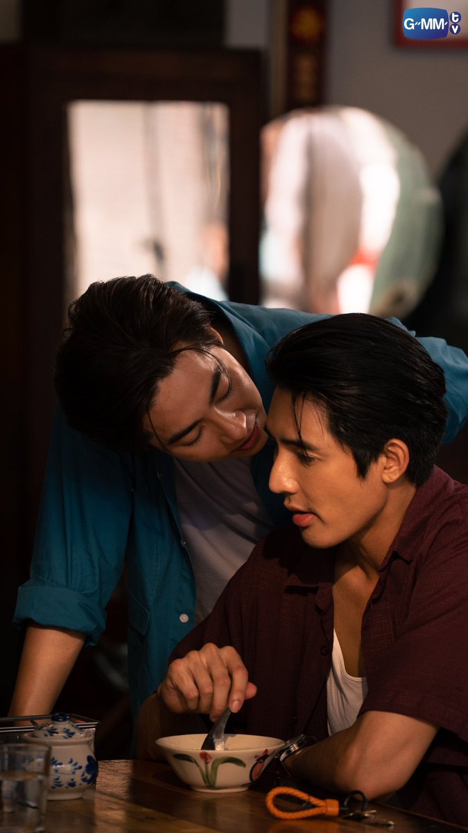 BananaMic's tweet photo. #เอิร์ทมิกซ์ ค่ะ
เคยเล่นมาแล้วทุกแนว เล่นถึงในทุกบทบาท
- ซีรีส์ขึ้นหิ้งกวาดมาทุกรางวัลอย่างนิทานพันดาว
- ซีรีส์คนจนสู้ชีวิตอย่างพระจันทร์มันไก่
- ซีรีส์ตลก Ossan's Love Th ที่รีเมคจากซีรีส์ดังญี่ปุ่น ทีวีอาซาฮีเป็นคนเลือกนักแสดงเองเลย
- ซีรีส์เครียดๆอย่าง Only Friends Dream on https://t.co/7OyiGdjWh9