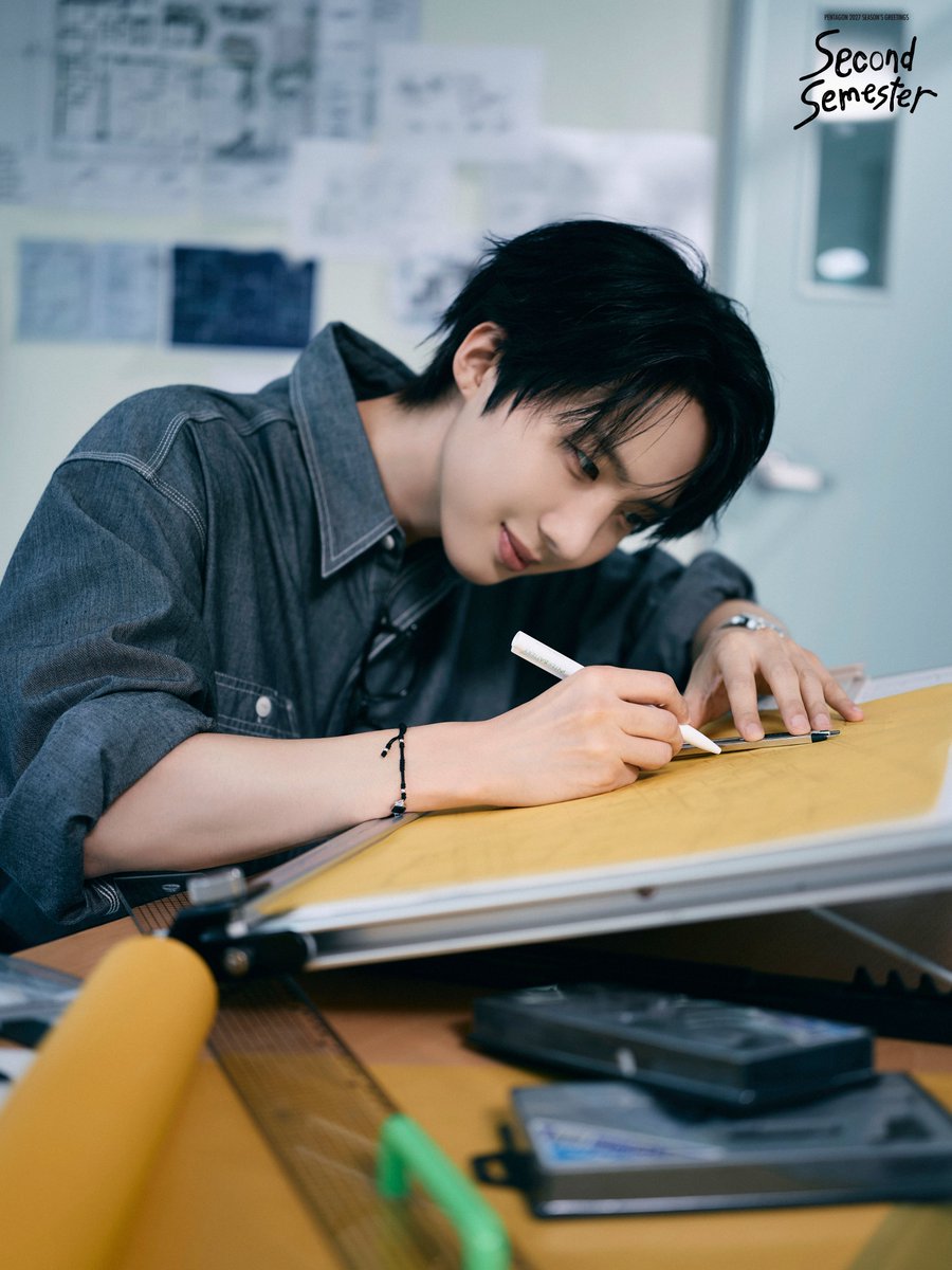 CUBE_PTG's tweet photo. [📸] PENTAGON 2027 Season’s Greetings [Second Semester] 

Concept Photo

#진호 #JINHO
#후이 #HUI
#홍석 #HONGSEOK
#신원 #SHINWON

[PRE-ORDER]
📅 2026.10.26 (월) 2PM ~ 11.08 (일) 11:59PM (KST)

#펜타곤 #PENTAGON
#PENTAGON_SecondSemester
#PENTAGON_10th_Anniversary https://t.co/rbOhwZBdBO