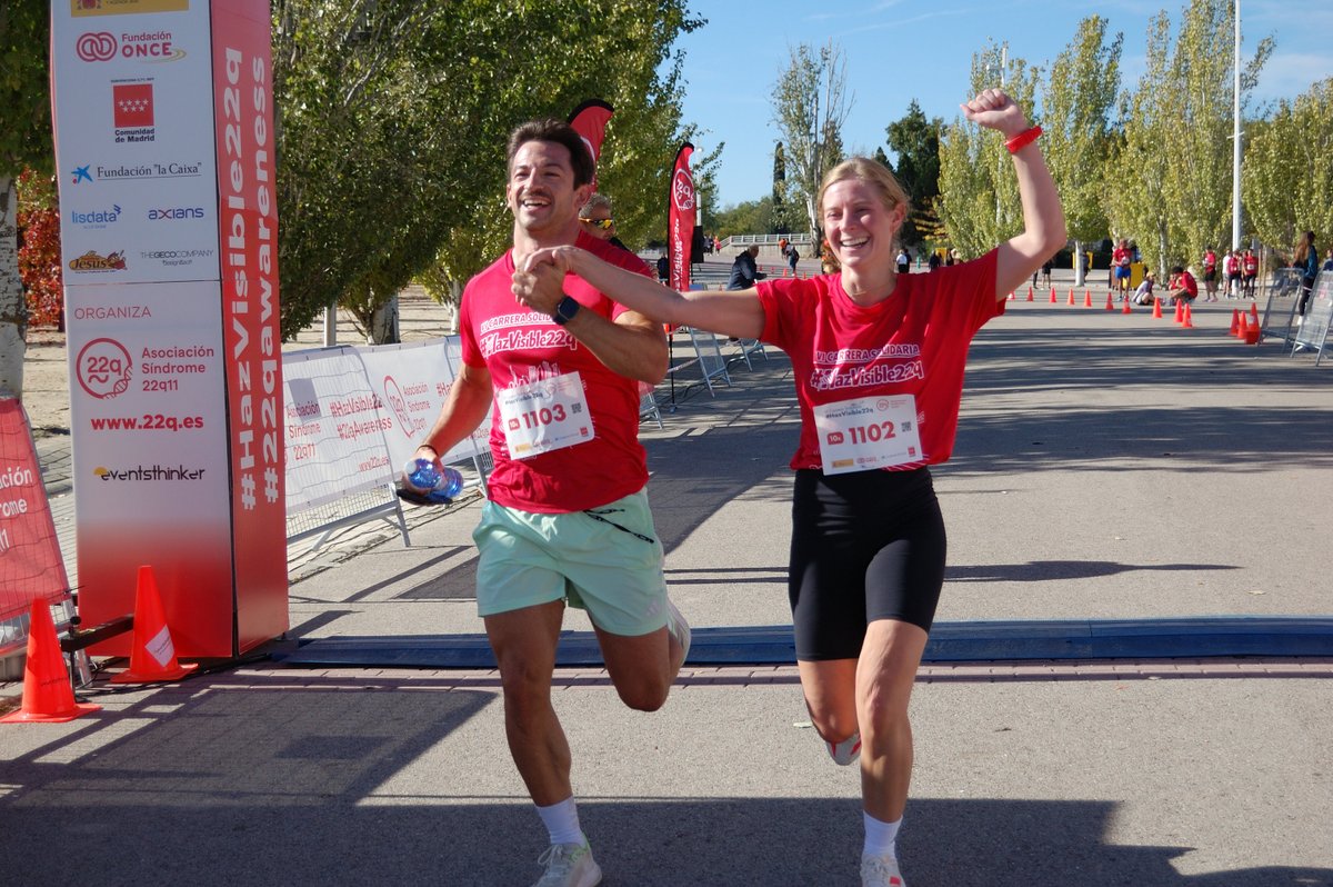 EventsThinkerSL's tweet photo. FOTOS CARRERA 22Q. 
Muchas gracias a todos/as por una mañana estupenda de deporte, solidaridad y sonrisas. Os dejamos galería fotográfica con más de 2400 fotos totalmente gratuitas. 
👉https://t.co/mzo2TxcAA4 https://t.co/yWjApKaXlY
