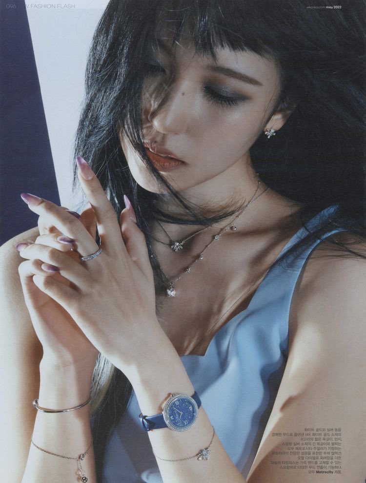 Hirai_Boo's tweet photo. 묘이 미나의 화보가 좋다 https://t.co/DWVa70oiA5