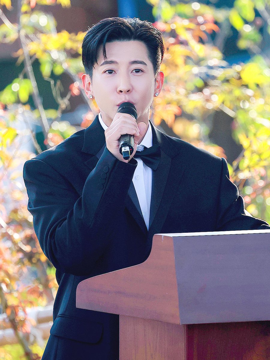 kw2uq's tweet photo. 260919 #브라이언 https://t.co/XfYJcoXpnp